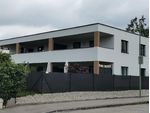 Neuwertige ruhige 2-Zimmer-Wohnung mit Balkon und Tiefgaragenparkplatz