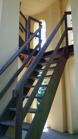 Holztreppe der Kreuzkogelwarte