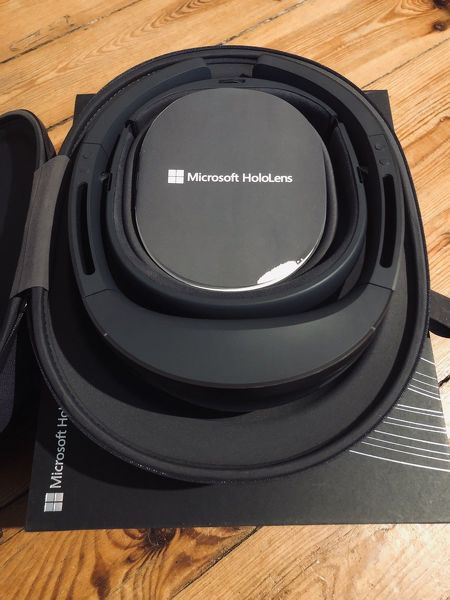 Microsoft Hololens Development Edition VR AR MR XR Augmented Reality