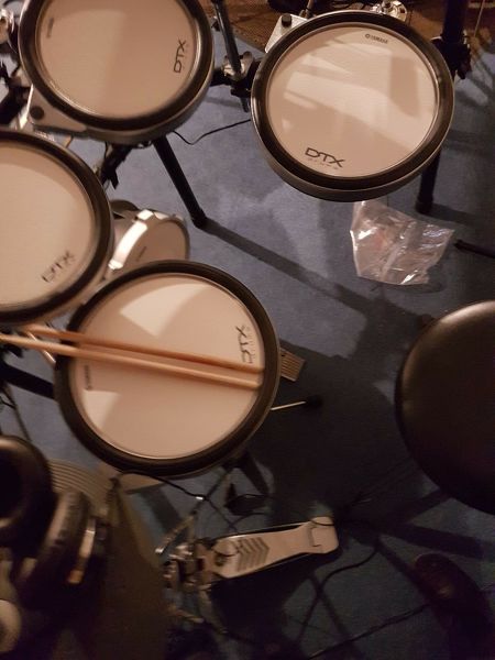 Yamaha DTX760 E-Drum Set