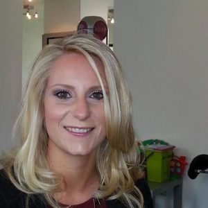 41jährige Blondine sucht Partner für Neustart