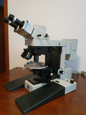 Mikroskop "Carl Zeiss Jena" "Jenavert "