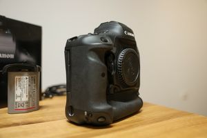 Canon Eos-1D X Mark III 20,1Mp  Kamera