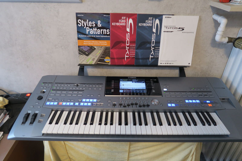 Yamaha Keybord Tyros 5 - 61 mit Erweiterungen