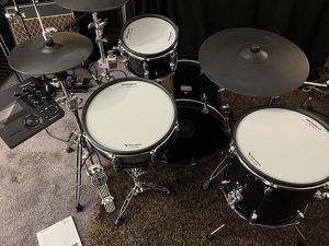 Roland VAD503 V-Drums