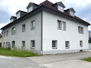 Großes Mehrparteienhaus/Mietzinshaus mit sieben Wohneinheiten in Bad St. Leonhard