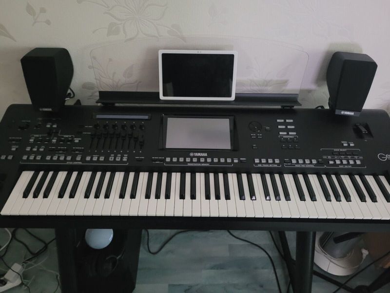 Yamaha Genos 76 Tasten Elektrisches Keyboard
