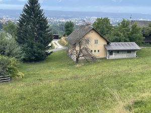 Rarität! Grundstück mit sanierungsbedürftigen Haus in absoluter Toplage, Villach
