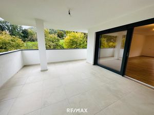 Neubau: 4-Zimmer-Eigentumswohnung mit Terrasse und Carport - provisionsfrei!