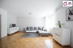 Helle 3-Zimmer Maisonette- Wohnung mit Terrasse und Loggia
