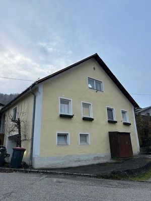 Einsiedlerhaus mit Ausbaumöglichkeiten  nahe der Donau