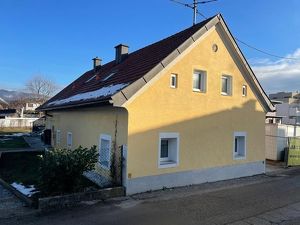 Komplett saniertes Wohnhaus mit zwei vermieteten  Wohnungen, Villach Ost