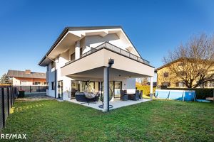Exklusives Einfamilienhaus mit Garten und Doppelcarport in Feldkirchen bei Graz