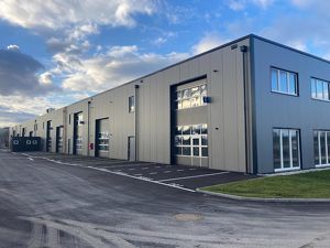Betriebs-/Produktions- oder Lagerhallen von 50 - 400 m² Fläche in St. Florian / Asten an der A1 (Top 13)