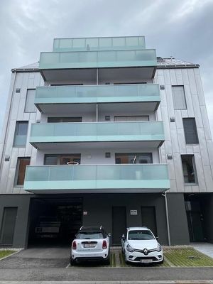 Helle 2-Zimmer-Wohnung mit Balkon - verfügbar ab April 2024