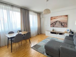 Helle 2-Zimmer-Wohnung - verfügbar ab Mai 2024
