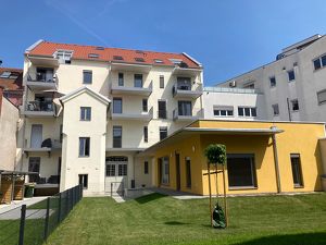 Generalsanierte Wohnung  mit Balkon - Generationenwohnhaus Triester Straße 12 Top 10 - [GF,TS]