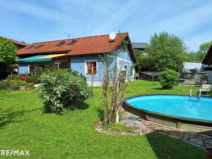 Schönes Einfamilienhaus mit Pool auf großem Grund - Hart bei Graz