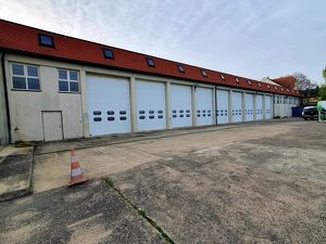 Provisionsfrei: Einstell- und Lagerflächen in Laxenburg zu vermieten