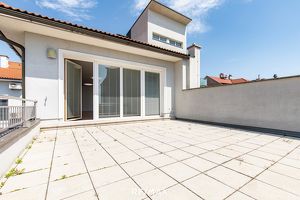 Penthouse mit großer Terrasse im Herzen der Stadt