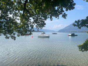 Helle und großzügige Gartenwohnung  in unmittelbarer Nähe zum malerischen Ossiachersee