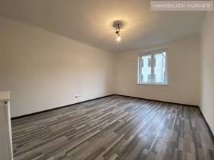 UNBEFRISTET!!! Schöne 2-Zimmer-Wohnung in bester Innenstadtlage!!