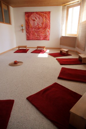 kleiner Meditationsraum im Haus der Stille in Heiligenkreuz a.W.
